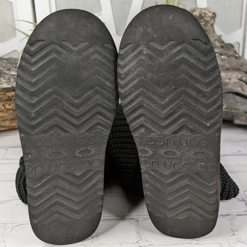 UGG Classic Cardy Boot - Picture 7 of 10